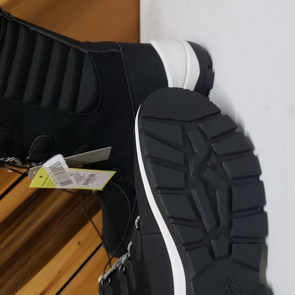 NEW! Camila Winter Snow Black Boots - All in Motion - Picture 5 of 5